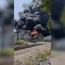 Las zonas de riesgo del incendio ya fueron evacuadas. Xff Pmhsxdoeem