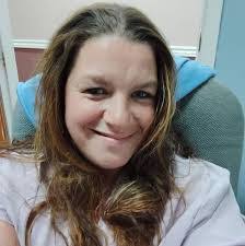 Sandra Sinclair's Instagram, Twitter & Facebook