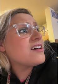 Emma Bianco (@themissblueeyes)