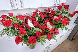 From you flowers has a wide variety of flowers online for every occasion. Buy Wholesale Roses Online To Get Them Fresh And Inexpensive Read More Https Goo Gl Qv Online Flower Delivery Best Flower Delivery Wholesale Flowers Online