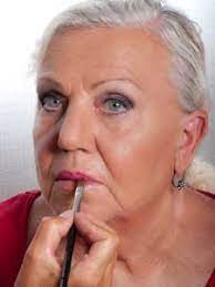 #beautytrick #schminktipps #makeup #schminken #abschminken #beautyhack lange jung und frisch aussehen: Schminken Make Up Fur Reife Haut Ab 50 60 So Geht S