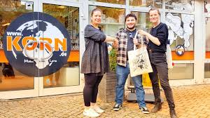 Skrillex & kill the noise). Musaik Dresden On Twitter Das Musikhaus Korn Dresden Hat Uns Seinen Erlos Von Der Jubilaumsauktion Gespendet 3 884 49 Kamen Zusammen Ein Riesiges Dankeschon An Musikhaus Korn Dresden Https T Co 8smaf6ptoy Musaik Bildungfuralle Https T