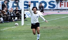 Goal.com's exclusive series continues as we profile the most efficient player of every world cup from 1966 onwards courtesy of the castrol index. Tribute To Gerd Muller After Lionel Messi Breaks His Goalscoring Record Daily Mail Online