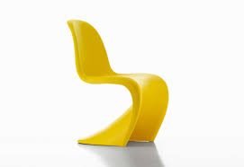 With the technical achievement of colouring plastics, in 1999 the swiss furniture manufacturer brought the panton chair by verner panton to the furniture market in a more affordable version compared to the panton chair classic. Panton Chair Von Vitra Stylepark