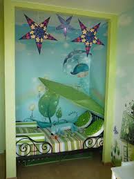 35 Ideen Zur Kreativen Kinderzimmergestaltung Mit Farbe Kinderzimmer Gestalten Kleinkind Madchen Zimmer Wandmalerei