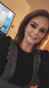 Hello👋 my name is Veronica I just like this kinda stuff 😊