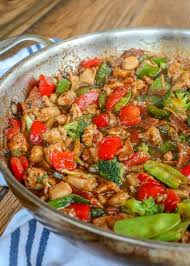 Chinese Chicken And Vegetable Stir Fry With Bacon In 2020 Chicken Recipes Dinner Recipes Easy Family Low Carb Chicken Recipes