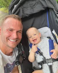 Coach Ford said get the run in before the storms! The humidity reminded me  of my runs with the Gilmore Girls in Florida, but it was worth it! 🥵  Thanks bud!