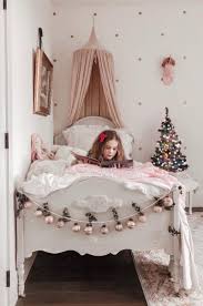 35 Free Best Interior Theme Christmas Bedroom Decoration Ideas New 2020 My Blog Christmas Decorations Bedroom Christmas Room Decor Diy Christmas Bedroom
