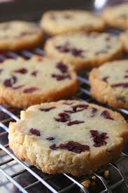 Le Petrin Sables Cranberries Amandes Recette Recettes De Cuisine Recette Dessert