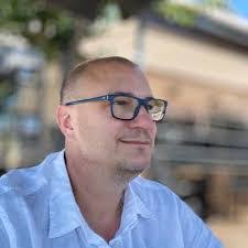 Robert Humbert's Instagram, Twitter & Facebook