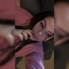 Is it normal for baby movement to decrease at 21 weeks?