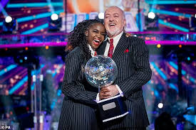Strictly's motsi mabuse cried when ranvir singh and giovanni pernice danced a waitress themed viennese waltz on strictly. Strictly 2020 Final Judge Motsi Mabuse Is Left In Tears After Her Sister Oti Wins With Bill Bailey Duk News