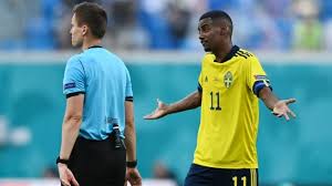 Sementara itu, ukraina sebenarnya perlu berterima kasih kepada swedia karena jika polandia yang menang dalam laga itu, maka mereka akan tersingkir dari piala eropa 2020. Jmfa7f8jhrc3hm