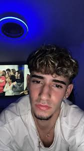 menudas fotitos, la última se coló. #outfit #outfitideas #viral #parat...