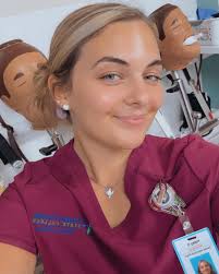 Feelin' 22 🥂✨ & ~thankful~ 🫶🏼🌻 #travelgram #friendship #family  #thankful #fallvibes #countyourblessings #octoberbaby