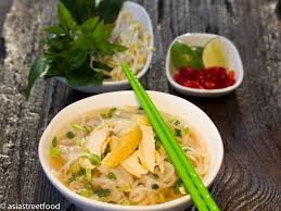Pho Ga Koch Deine Vietnamesische Nudelsuppe Selbst Rezept Asiatische Rezepte Rezepte Suppe