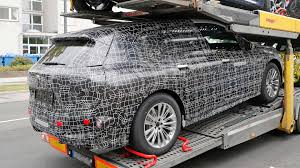 The x5 made its debut in 1999 as the e53 model. Bmw Ix5 Inext Shows Production Suv Body For First Time