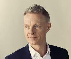 Tim Marlow's Instagram, Twitter & Facebook