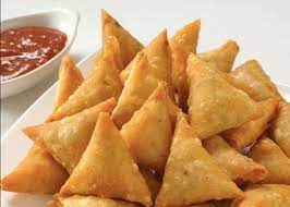 Lagipun ada lebih kulit popia daripada raya hari tu. Resepi Samosa Cheese Senang