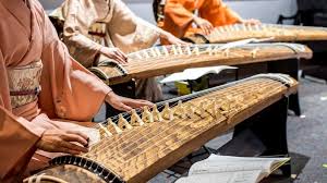 The vibration of the string is the main component of a stringed instrument's sound. Gain An Insight Into Traditional Japanese Instruments Question Japan