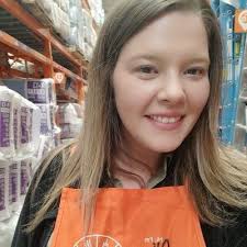 Ali Forrester's Instagram, Twitter & Facebook