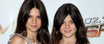 No copyright infringement is intended. Kendall Jenner Verrat So Schlimm War Ihre Akne Als Teenie Promiflash De
