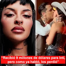 Petra Ornelas's Instagram, Twitter & Facebook