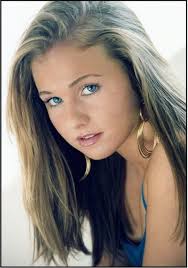 Ashly Rose's Instagram, Twitter & Facebook