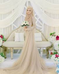 Pin By Tri Widayanti On Wedding Dress Muslimah Muslimah Wedding Dress Muslimah Wedding Wedding Hijab Styles