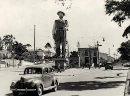 Como funciona nosso serviço de desentupimento? 27 De Janeiro De 1963 Inauguracao Da Estatua Do Bandeirante Borba Gato Na Avenida Santo Amaro Fotos Antigas De Sp Sao Paulo Fotos De Sao Paulo