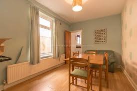 Free standard uk delivery with selected couriers & all orders over £299! Property Valuation For 212 Langworthy Road Salford Greater Manchester M6 5pp The Move Market