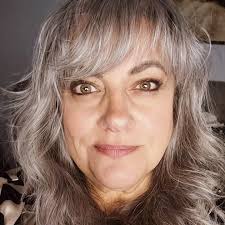 Today is my 3 year dye free SILVERVERSARY!!! Best 3 years of self love,  acceptance & discovery! silversisters