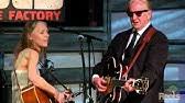 Widespread panic performs warren zevon's lawyers, guns, and money at during their two night halloween run at the austin. Warren Zevon T Bone Burnett Lawyers Guns Money Live At Mccabe S Youtube