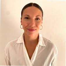 Caroline Kjeldgaard Larsen på LinkedIn: Godt nytår! 😄 2022 blev mit første  rigtige salgsår ved Codan Small…