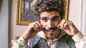 Caio castro conquistou o povo brasileiro e os holofotes da mídia quando participou de um concurso do programa caldeirão do hulk, que elegeria o novo integrante da novela teen malhação. Kaka Novelas Novo Mundo Caio Castro Conta Curiosidades Facebook