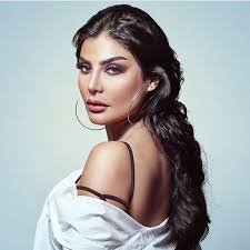أمل العوضي Beautiful Arab Women Arabian Women Arab Beauty