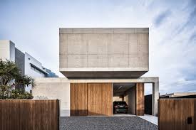 Latest arch designs for hall: Be Architecture Completes Concrete Mermaid Beach Residence On A Surf Beach Of Queensland