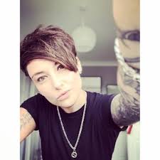 Jade Dickson (@DixxiJ)