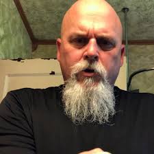 What type of hat is best for historical reenactments?