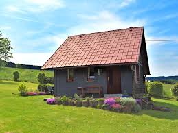 Freistehendes Ferienhaus In Thuringen Am Ortsrand Mit Terrasse Und Garten Dieses Kleine Freistehende Ferie Ferienhaus Ferienhaus Thuringen Modernes Ferienhaus