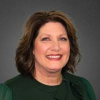 Lynn Loucks's Instagram, Twitter & Facebook