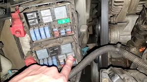 Location of horn relay on 2004 impala? 2005 Impala Ac Fuses Ac Relay Location Youtube