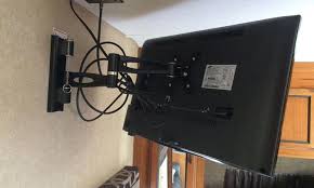 They can sit against the wall, and some models can extend up to 30 inches, shifting your tv from side to side. 14 Best Tv Mounts For Rv 2021 Reviews Rv Hometown