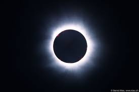 Hier könnt ihr einen kleinen bericht zur sonnenfinsternis schon tage vor dem 11.08.1999 habe ich aufmerksam jeden wetterbericht im radio, fernsehen und internet verfolgt. Sonnenfinsternisse Der Himmel Fotos Nies Ch