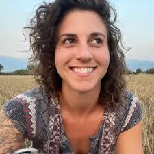 Angela Maez's Instagram, Twitter & Facebook