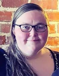 Crystal Hooper's Instagram, Twitter & Facebook