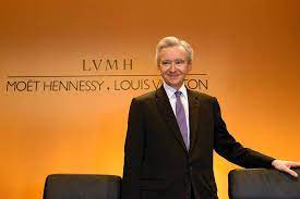 Lvmh wäre auf jeden fall gerüstet, um eine durststrecke durchzustehen. Lvmh Chef Reichster Franzose Beantragt Belgische Staatsangehorigkeit Wirtschaft Faz