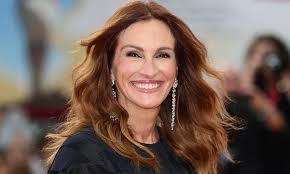 Julia Roberts' Venice Film Festival Copper Hair Is Her Best Yet