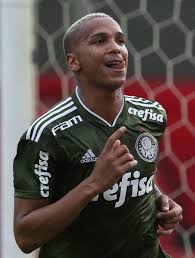 Deyverson já defendeu o alavés por empréstimo. Deyverson Palmeiras